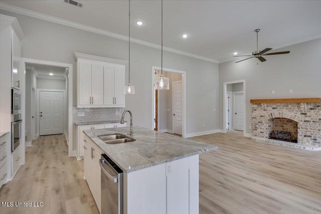1010 Kensington Drive, Flowood, MS 39232