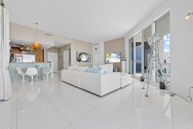 2700 N Ocean Drive Ph4b, Singer Island, FL 33404
