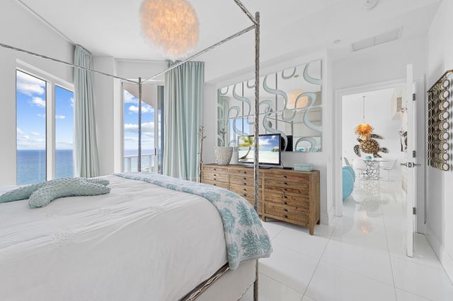 2700 N Ocean Drive Ph4b, Singer Island, FL 33404