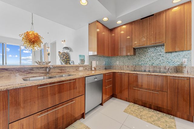 2700 N Ocean Drive Ph4b, Singer Island, FL 33404