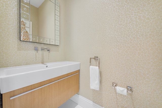 2700 N Ocean Drive Ph4b, Singer Island, FL 33404