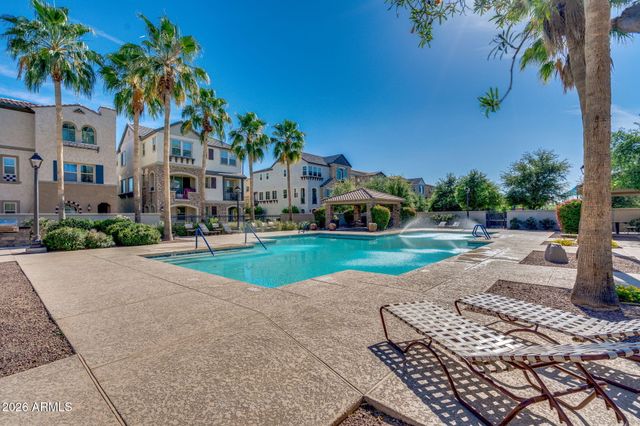 1694 E HAMPTON Lane, Gilbert, AZ 85295