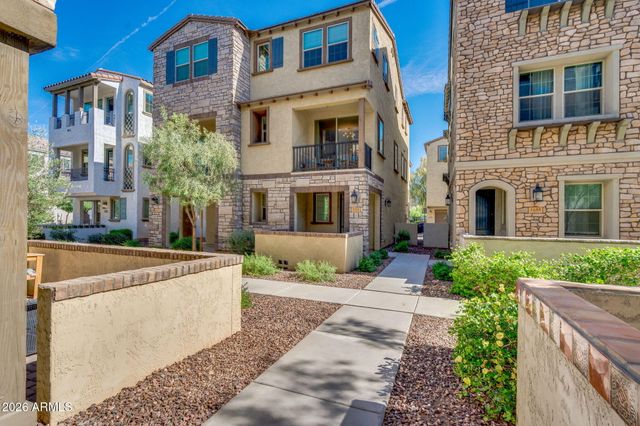 1694 E HAMPTON Lane, Gilbert, AZ 85295