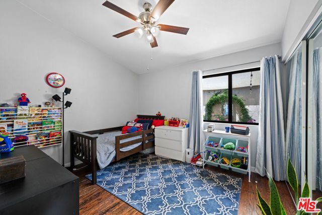 26331 Rainbow Glen Drive 239, Santa Clarita, CA 91321