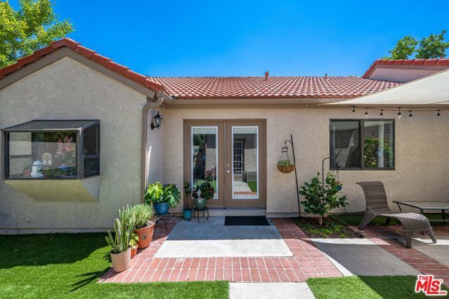 26331 Rainbow Glen Drive 239, Santa Clarita, CA 91321