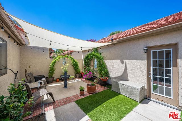 26331 Rainbow Glen Drive 239, Santa Clarita, CA 91321