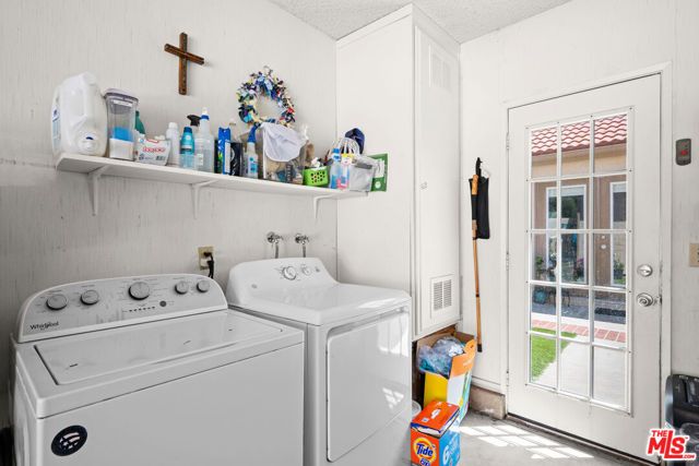 26331 Rainbow Glen Drive 239, Santa Clarita, CA 91321