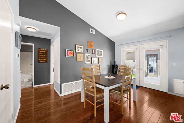 26331 Rainbow Glen Drive 239, Santa Clarita, CA 91321