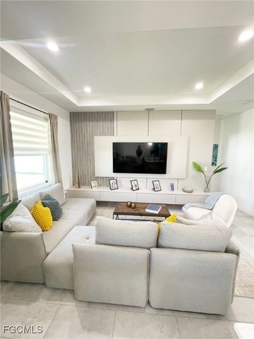 6045 S MOSS CIR, Labelle, FL 33935