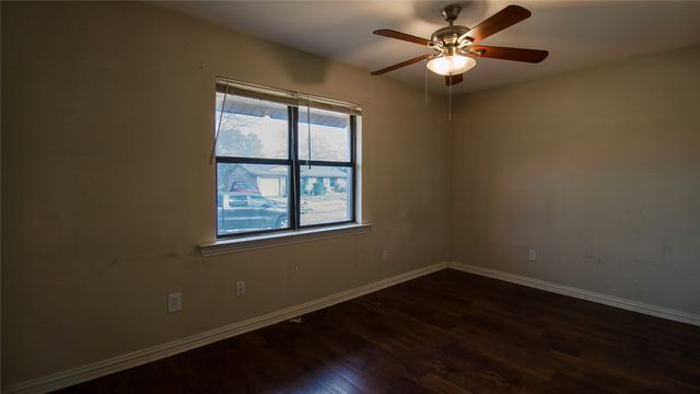 806 E Vista Drive, Garland, TX 75041