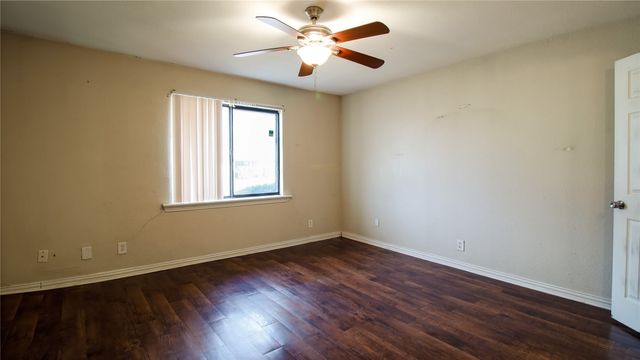 806 E Vista Drive, Garland, TX 75041