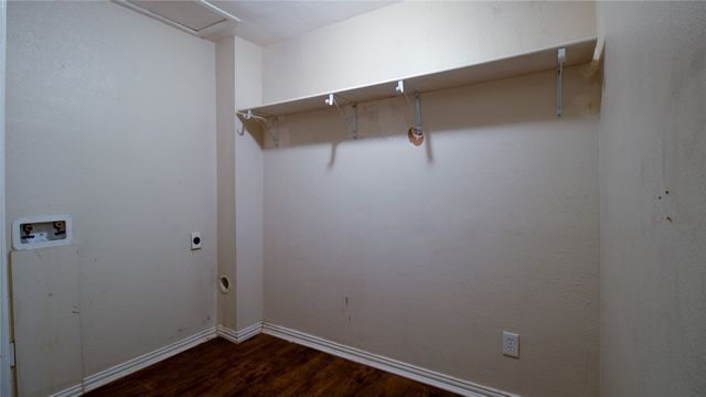 806 E Vista Drive, Garland, TX 75041