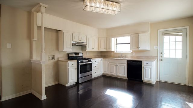 806 E Vista Drive, Garland, TX 75041