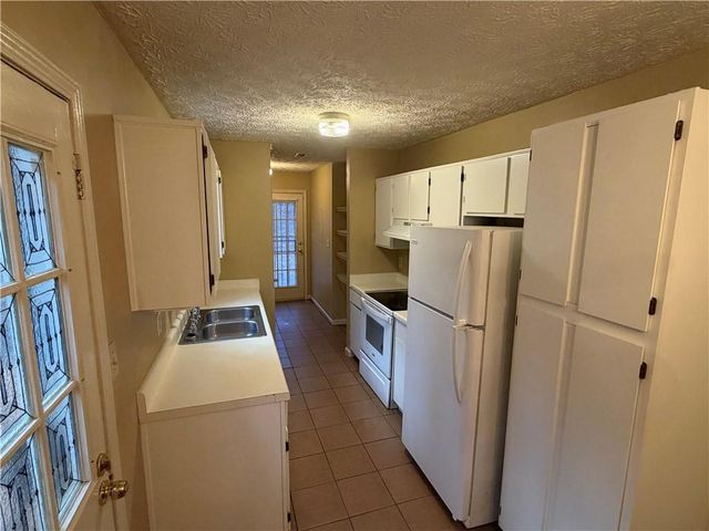 122 Oriole Drive, Jonesboro, GA 30238