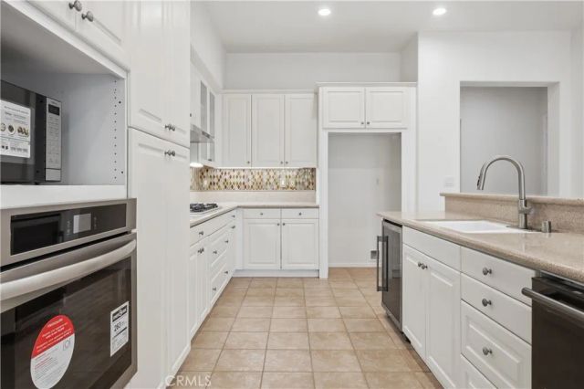 23727 Cottonwood Court, Valencia, CA 91354