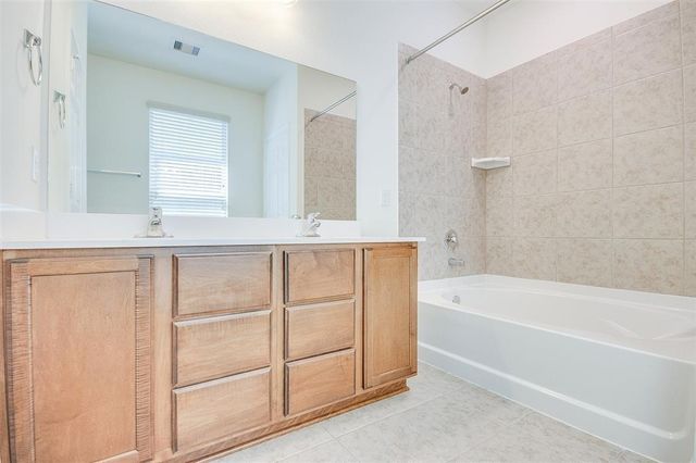 1619 Stuart Creek Drive, Richmond, TX 77469