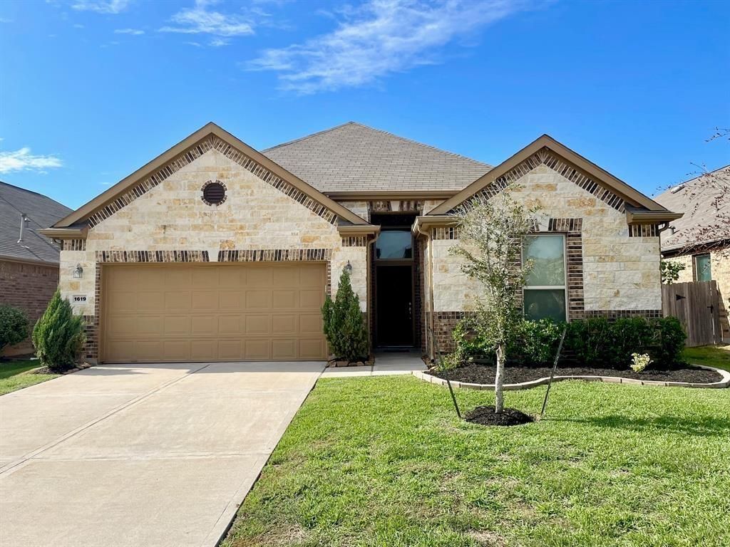 1619 Stuart Creek Drive, Richmond, TX 77469