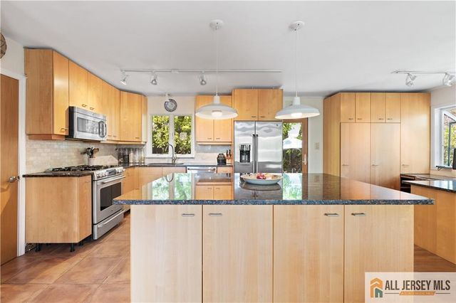 335 Valentine Street, Highland Park, NJ 08904