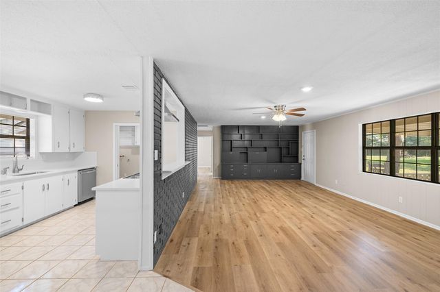 3114 Deer Ledge 18, Caldwell, TX 77836