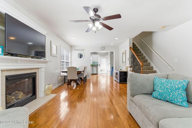 11526 Bellewood Garden Ct, Louisville, KY 40223