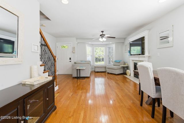 11526 Bellewood Garden Ct, Louisville, KY 40223