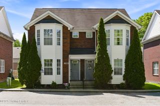 11526 Bellewood Garden Ct, Louisville, KY 40223