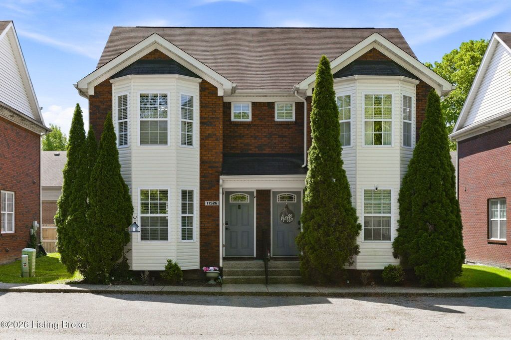 11526 Bellewood Garden Ct, Louisville, KY 40223