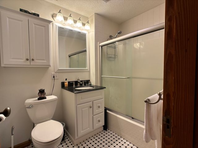 168 Wheatland Ave 2, Chicopee, MA 01020