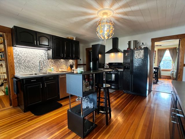 168 Wheatland Ave 2, Chicopee, MA 01020