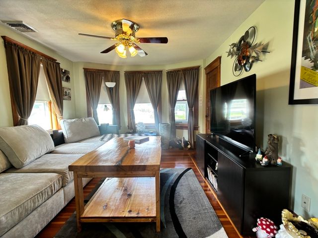 168 Wheatland Ave 2, Chicopee, MA 01020