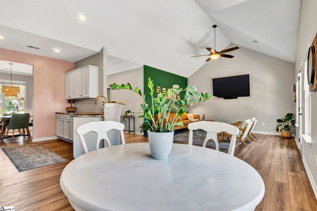 4 Brenleigh Court, Simpsonville, SC 29680