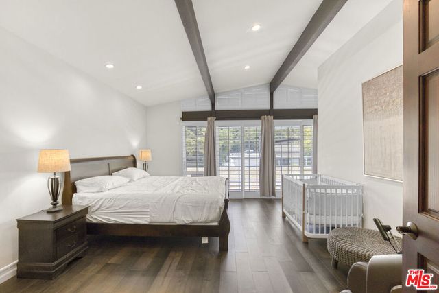 3970 Ellenita Avenue, Tarzana, CA 91356