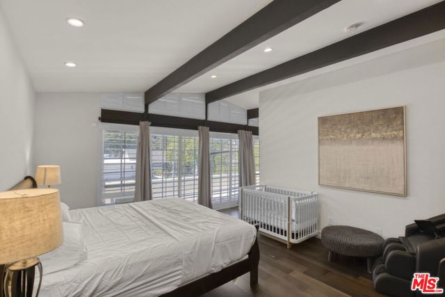 3970 Ellenita Avenue, Tarzana, CA 91356