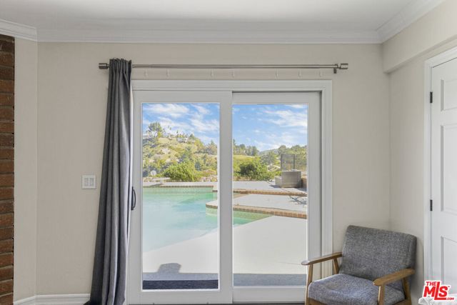 3970 Ellenita Avenue, Tarzana, CA 91356