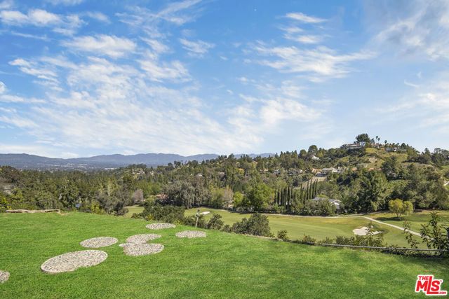 3970 Ellenita Avenue, Tarzana, CA 91356