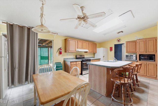 2220 S 382ND Avenue, Tonopah, AZ 85354