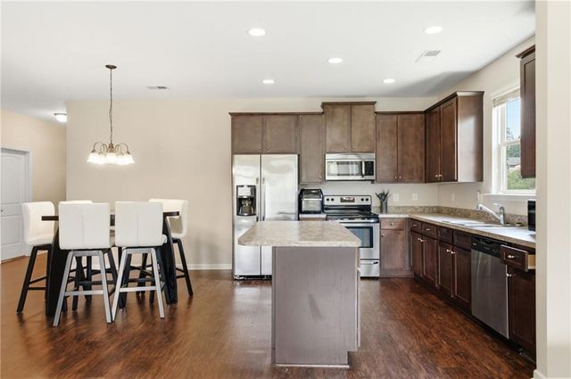 6311 Horizon Court, Rex, GA 30273