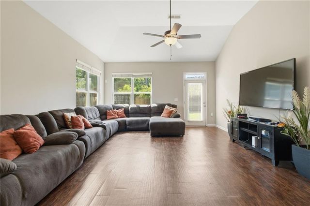 6311 Horizon Court, Rex, GA 30273