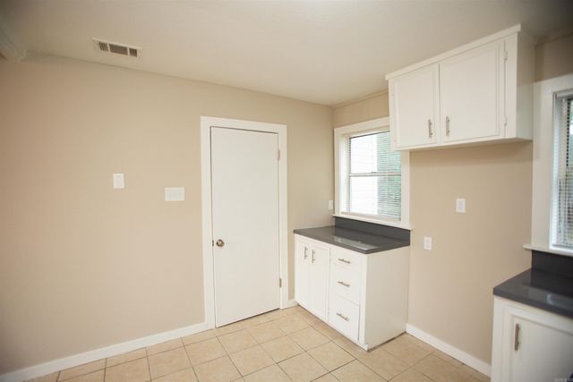 7621 W 44Th St, Little Rock, AR 72204