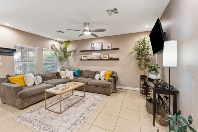 6058 FISHHAWK CROSSING BOULEVARD, Lithia, FL 33547