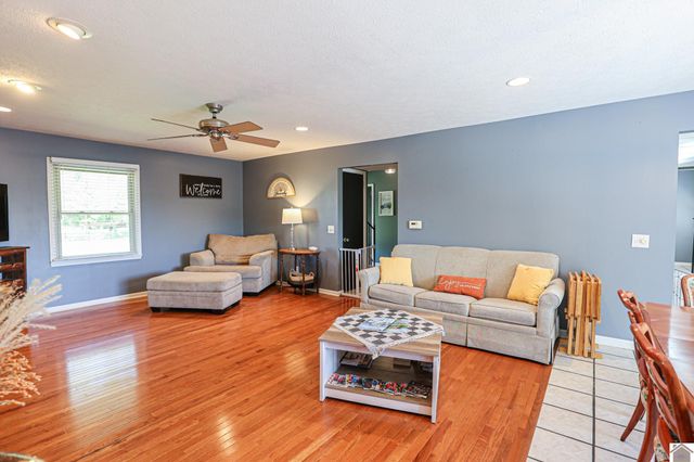 140 Brenna Dr, Paducah, KY 42001