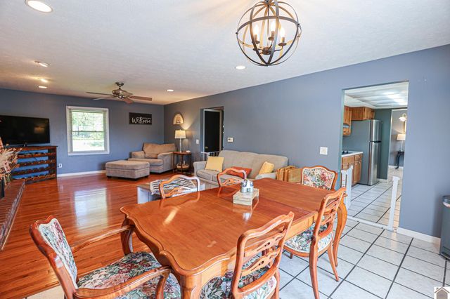 140 Brenna Dr, Paducah, KY 42001