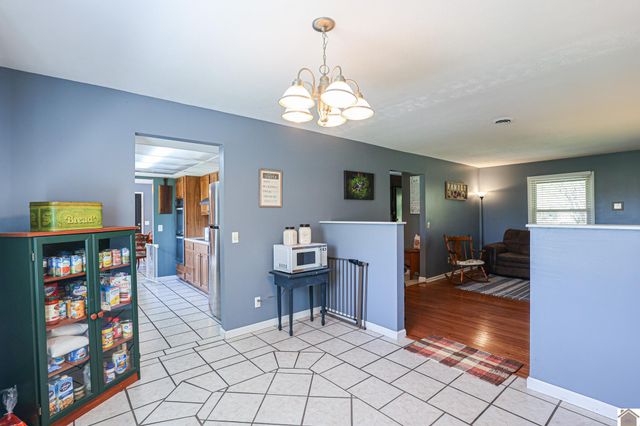 140 Brenna Dr, Paducah, KY 42001