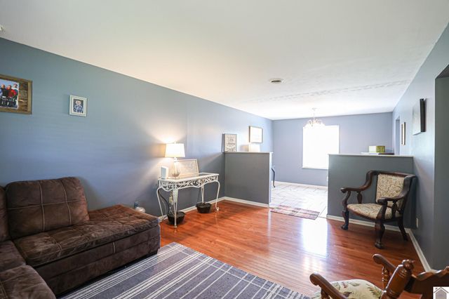140 Brenna Dr, Paducah, KY 42001