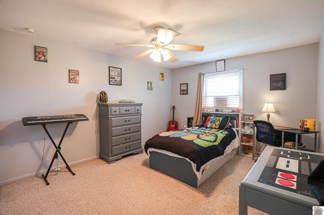140 Brenna Dr, Paducah, KY 42001