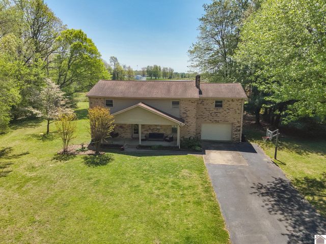 140 Brenna Dr, Paducah, KY 42001