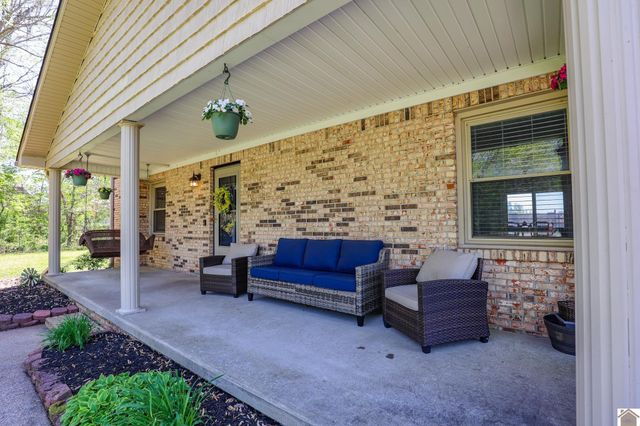 140 Brenna Dr, Paducah, KY 42001