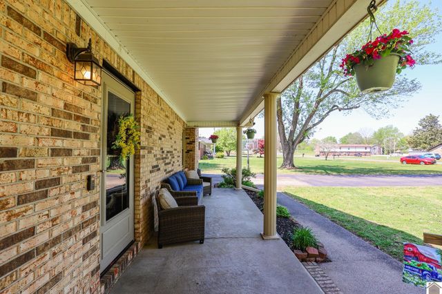 140 Brenna Dr, Paducah, KY 42001