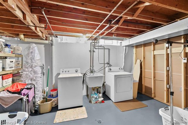 44127 Arlington Road, Canton, MI 48187