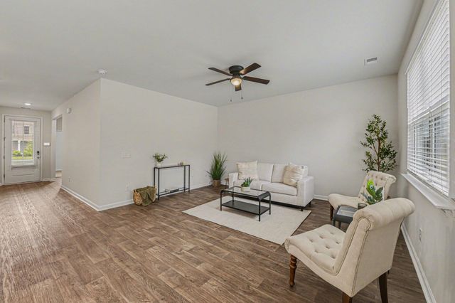 198 Greenwich Drive, Summerville, SC 29486
